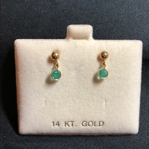 4mm emeralds with 4mm ball studs in 14K Settings - Picture 1 of 1